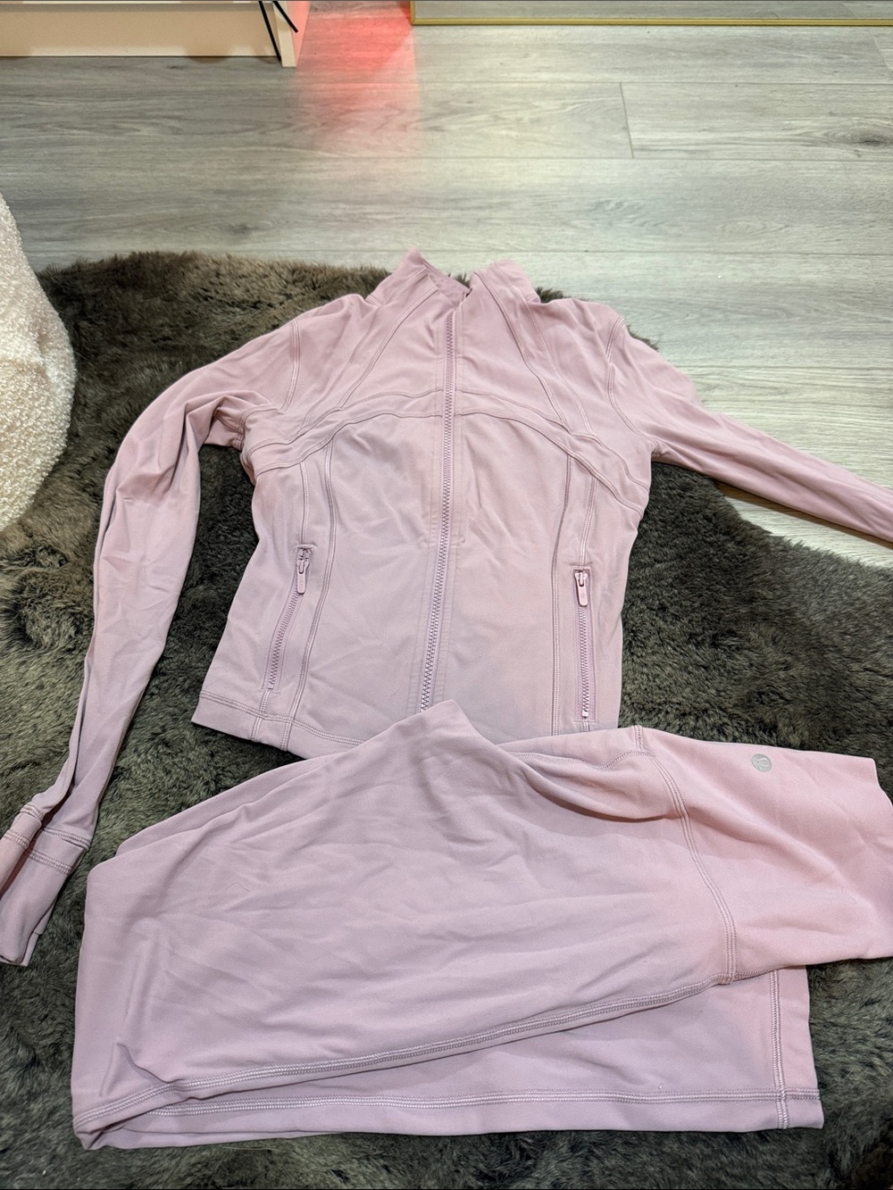 Lululemon cropped allign set